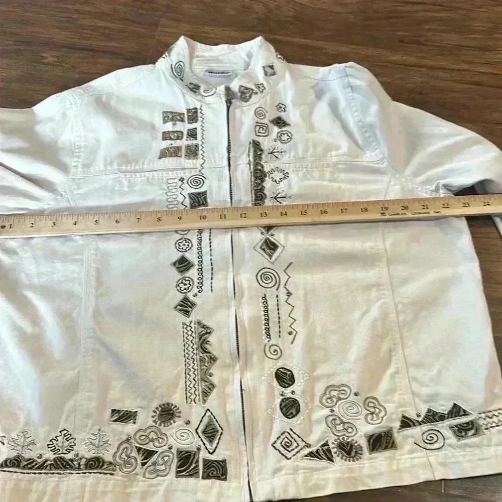 Units Zippered Embroidered Jacket - Picture 7 of 10